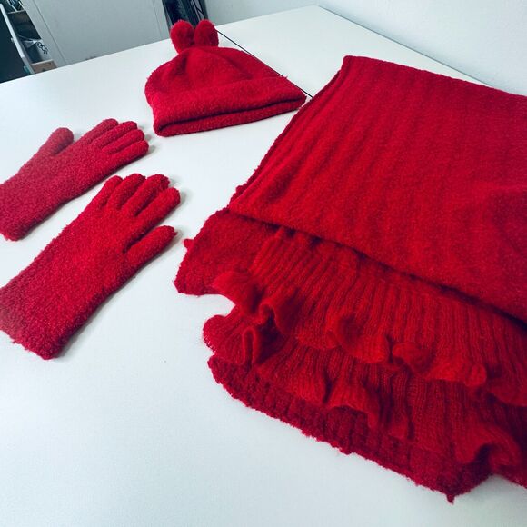 NWOT Moda Intl Cute Red Ribbed Winter Hat Scarf and Gloves Set Pom Poms OS - Picture 6 of 12